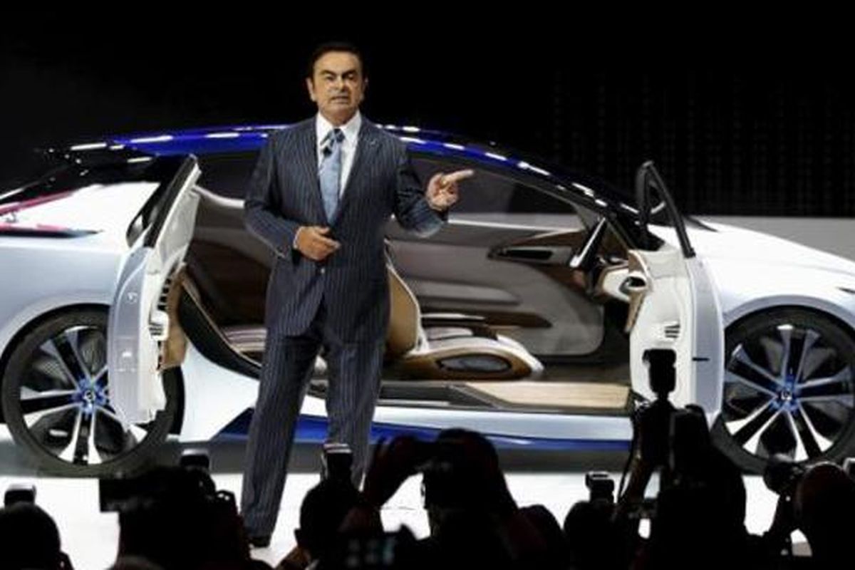 Presiden dan CEO Nissan Carlos Ghosn saat presentasi di Tokyo Motor Show 2015.