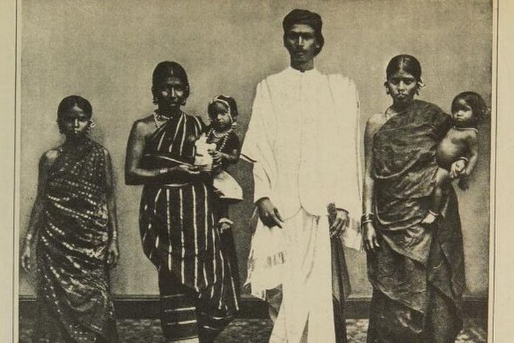 Keluarga kasta Sudra wanita dari segala bangsa