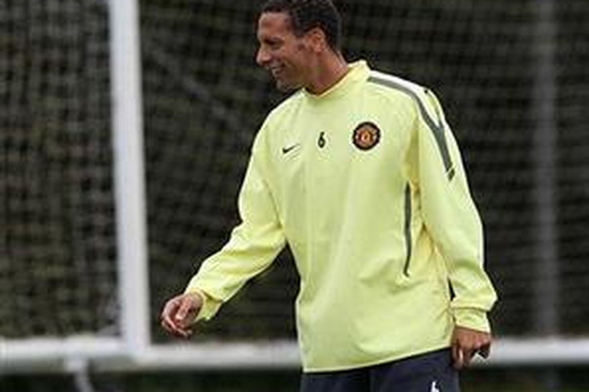 Bek Manchester United, Rio Ferdinand.