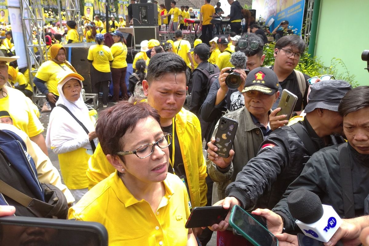 Politis Partai Golkar, Nurul Arifin di acara konsolidasi Partai Golkar di Grand Ball Room Sudirman, Kota Bandung, Jawa Barat, Jumat (19/1/2024).