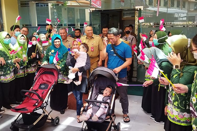 Kondisi bayi Aliyah dan Aisyah pasca operasi kembar siam diperbolehkan pulang dari Rumah Sakit Saiful Anwar (RSSA), Kota Malang, Jawa Timur pada Selasa (22/8/2023).
