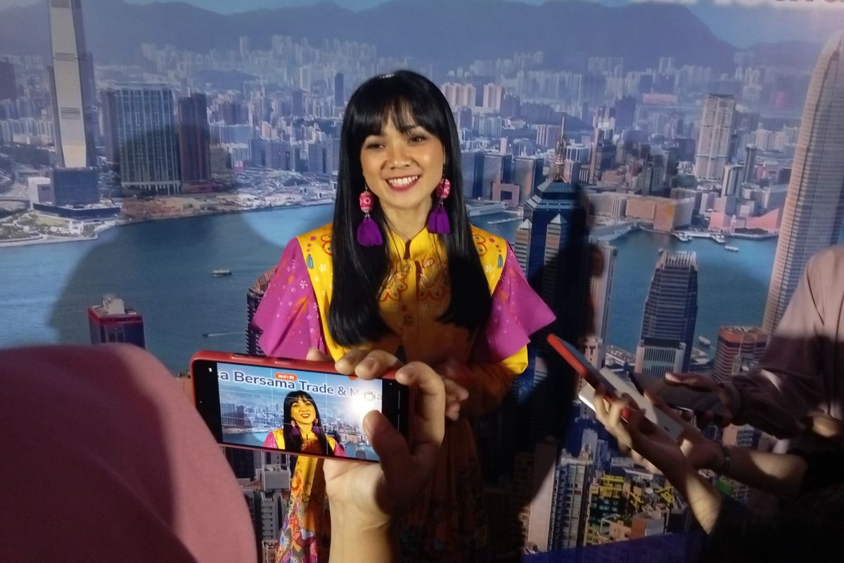 Nirina Zubir dalam acara Hong Kong Tourism Board saat ditemui di Jakarta, Rabu (12/4/2023)