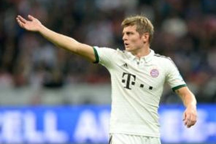 Gelandang Bayern Muenchen, Toni Kross. 