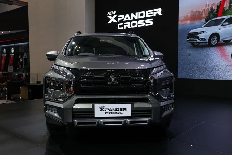 New Mitsubishi Xpander Cross dipamerkan di ajang Gaikindo Indonesia International Auto Show (GIIAS) 2022 di ICE BSD, Tangerang, Sabtu (13/8/2022).