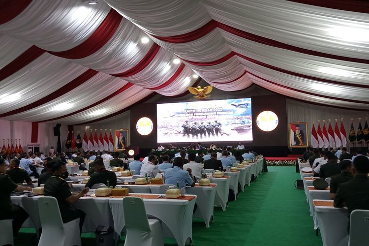 Menhan Prabowo Subianto saat membuka Rapat Pimpinan (Rapim) Kementerian Tahun 2022 pada hari kedua di Kemenhan, Jakarta, Kamis (20/1/2022).