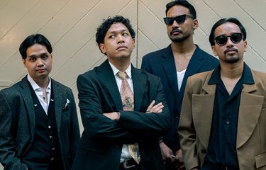 .Feast Band