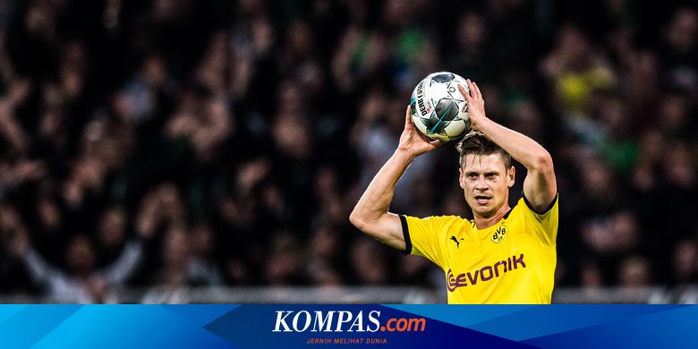 Aturan Melakukan Lemparan Ke Dalam Atau Throw In Pada Sepak Bola