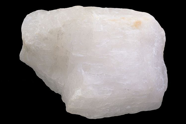Kriolit, mineral yang mengandung fluorin (ion unsur halogen fluor).