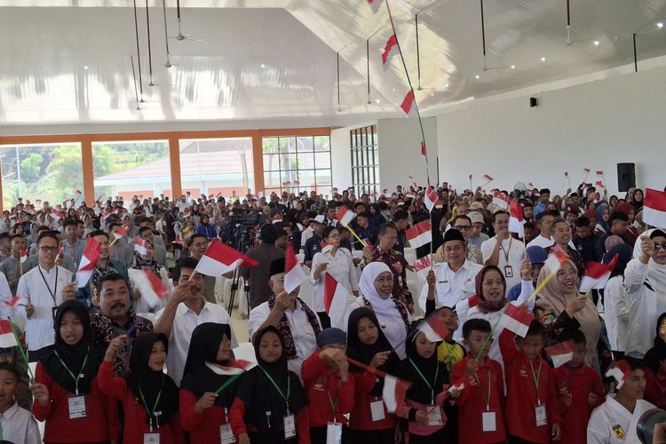 Setahun Putus Sekolah karena Biaya, Haswa Kini Kembali Belajar Berkat Sekolah Rakyat