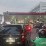 Antrean Kendaraan Mengular di SPBU Dago Bandung, Beli BBM Memakan Waktu 20 Menit