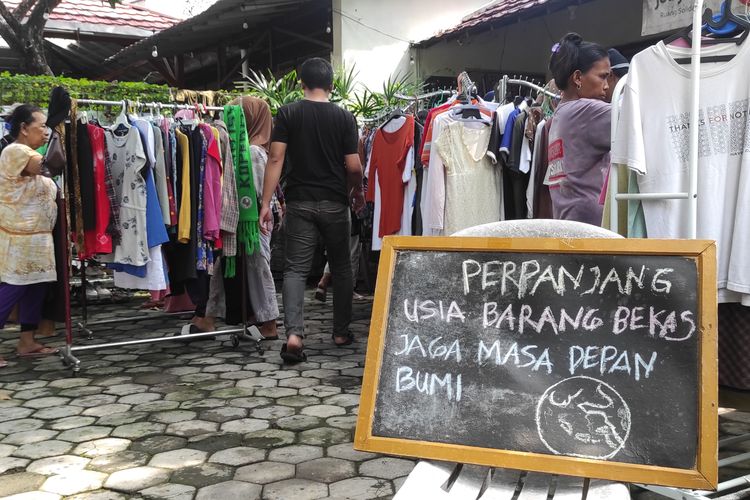 Suasana kegiatan di Ruang Solidaritas Joli Jolan yang tertelak di sebuah rumah di Jalan Siwalan Nomor 1, Kerten, Kecamatan Laweyan, Kota Solo, Sabtu (25/5/2024).