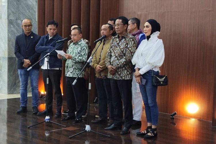 Konferensi pers DPR dan pemerintah terkait amnesti dan abolisi Hasto Kristiyanto dan Tom Lembong, Kamis (31/7/2025) malam.