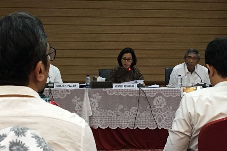 Menteri Keuangan Sri Mulyani Indrawati saat menggelar konferensi pers realisasi APBN 2018 kuartal I 2018 di Kementerian Keuangan, Jakarta Pusat, Senin (16/4/2018).