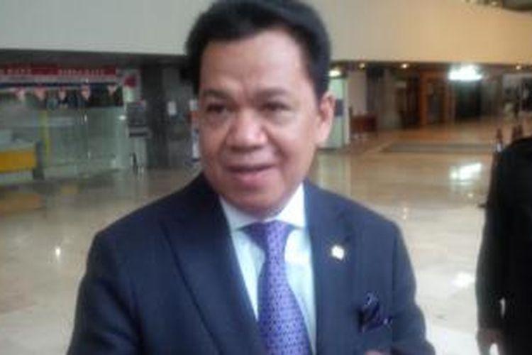 ?Ketua Musyawarah Keluarga Gotong Royong (MKGR) Roem Kono