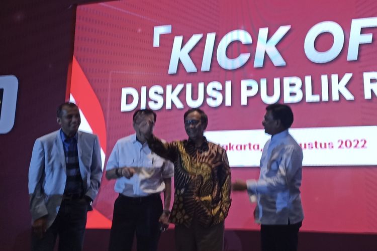Menteri Koordinator Bidang Politik, Hukum, dan Keamanan (Menko Polhukam) Mahfud MD dalam Kick Off Sosialisasi Rancangan KUHP (RKUHP) di Jakarta, Selasa (22/8/2022).