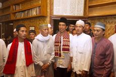 Sowan ke Kiai Cianjur, Jokowi Diberi Sorban dan Sajadah
