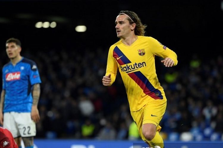 Antoine Griezmann dalam laga Napoli vs Barcelona pada leg pertama babak 16 besar Liga Champions 2019-2020.