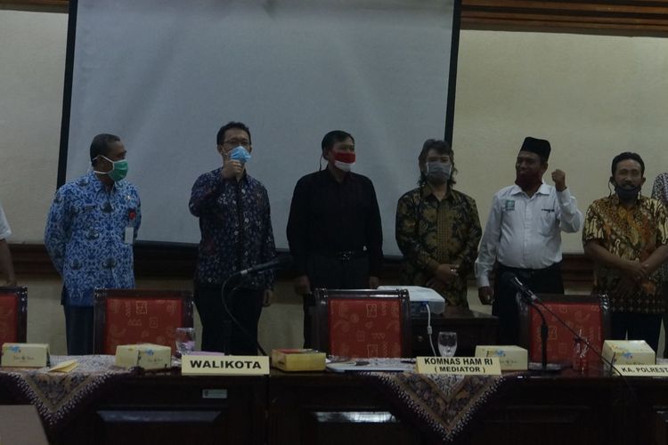 Komisi Nasional Hak Asasi Manusia (Komnas HAM) melakukan mediasi bersama Pemerintah Kota Semarang terkait polemik pendirian bangunan GBI Tlogosari, Kamis (16/9/2020).
