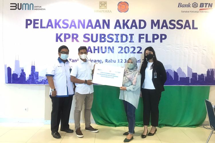 Pelaksanaan akad massal KPR subsidi FLPP, Rabu (12/1/2022).