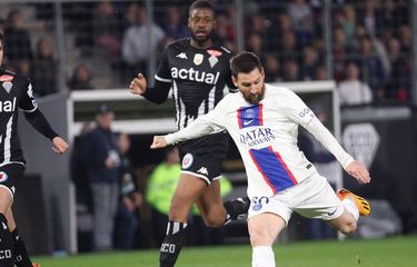 Lionel Messi dikabarkan akan meninggalkan PSG usai diberi sanksi larangan bermain selama 2 pekan, tidak diberi gaji, dan kontraknya pada musim panas 2023 tidak diperpanjang klub.