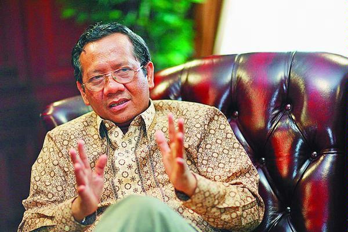 Prof Dr H Mohammad Mahfud Mahmuddin,