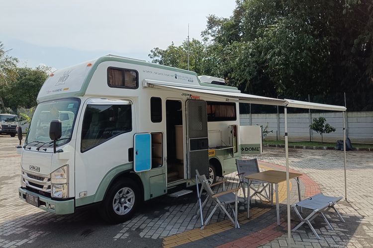 Campervan Shikamaru Reborn buatan Karoseri Delima Mandiri