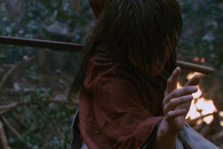 Takeru Sato dalam Rurouni Kenshin: Origins.