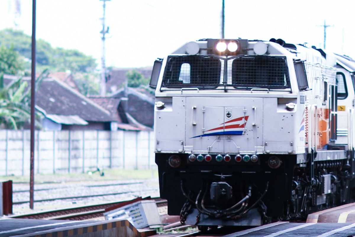 Ilustrasi - kereta api dari PT KAI