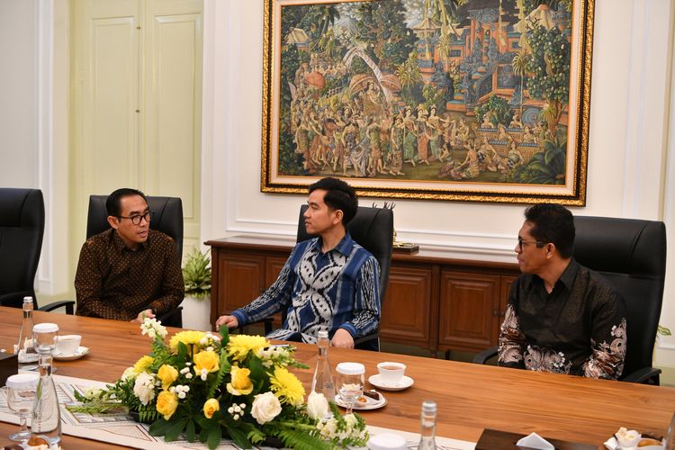 Gibran Terima Pimpinan Universitas Muhammadiyah Maluku, Bahas Peningkatan Literasi Teknologi