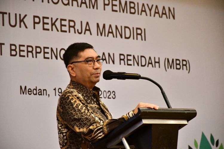 Deputi Komisioner Bidang Pemanfaatan Dana Tapera Ariev Baginda Siregar saat Sosialisasi pengenalan Program Pembiayaan Untuk Pekerja Mandiri MBR yang dilaksanakan pada Kamis (19/10/2023) di Hotel JW
MARRIOTT, Medan.