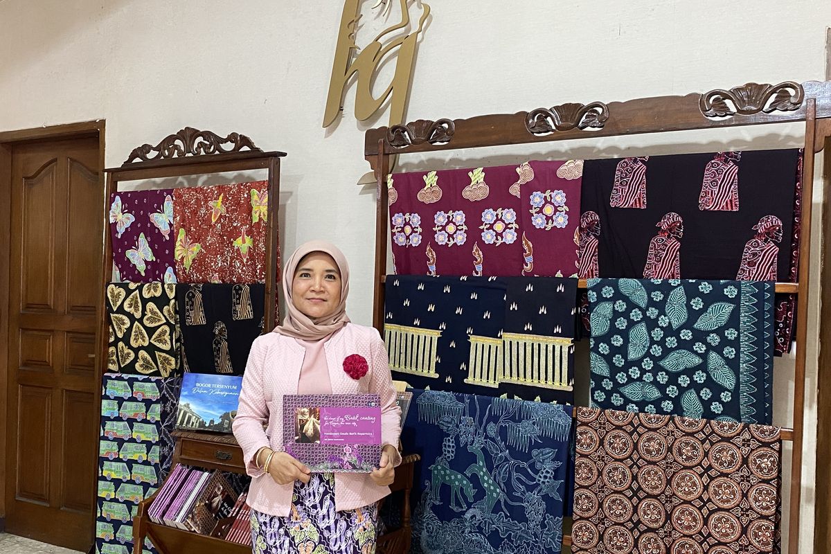 Ratna Handayani, owner Batik Handayani Geulis Bogor