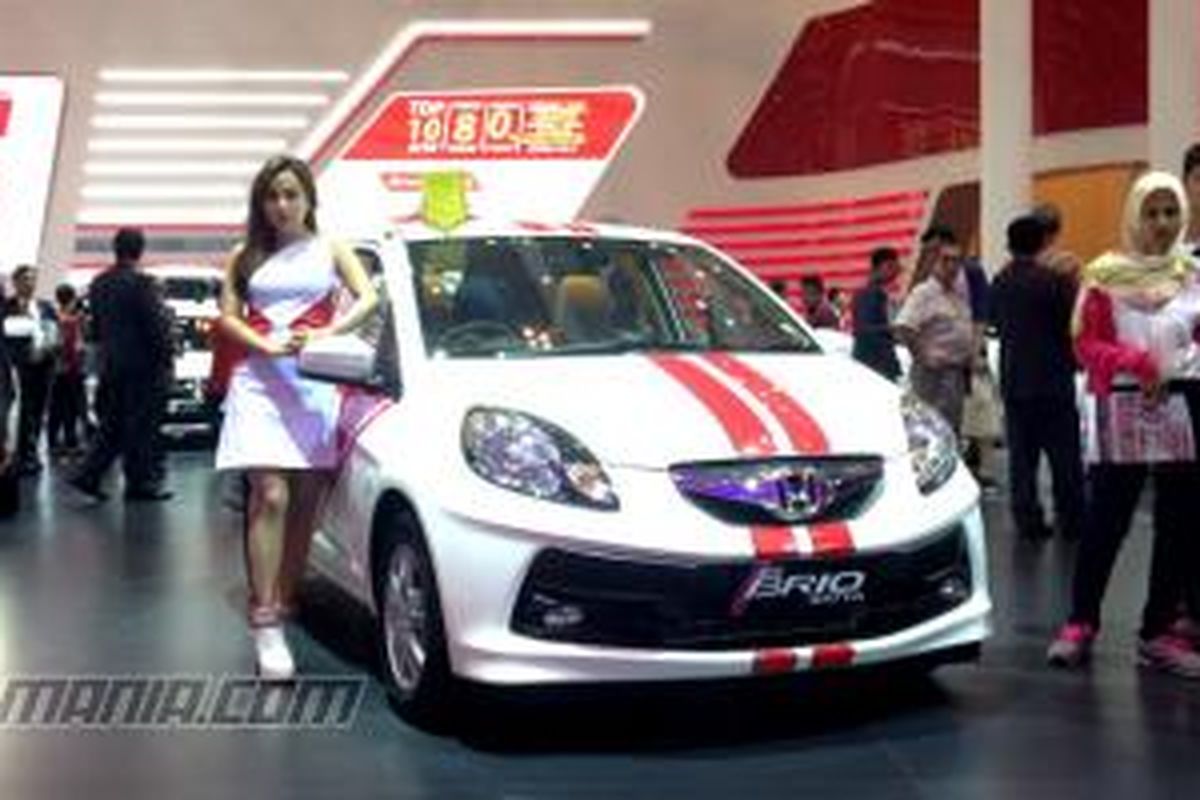 Honda Brio Satya dengan potongan harga Rp 5 juta dengan tambahan peruntungan lucky dip.