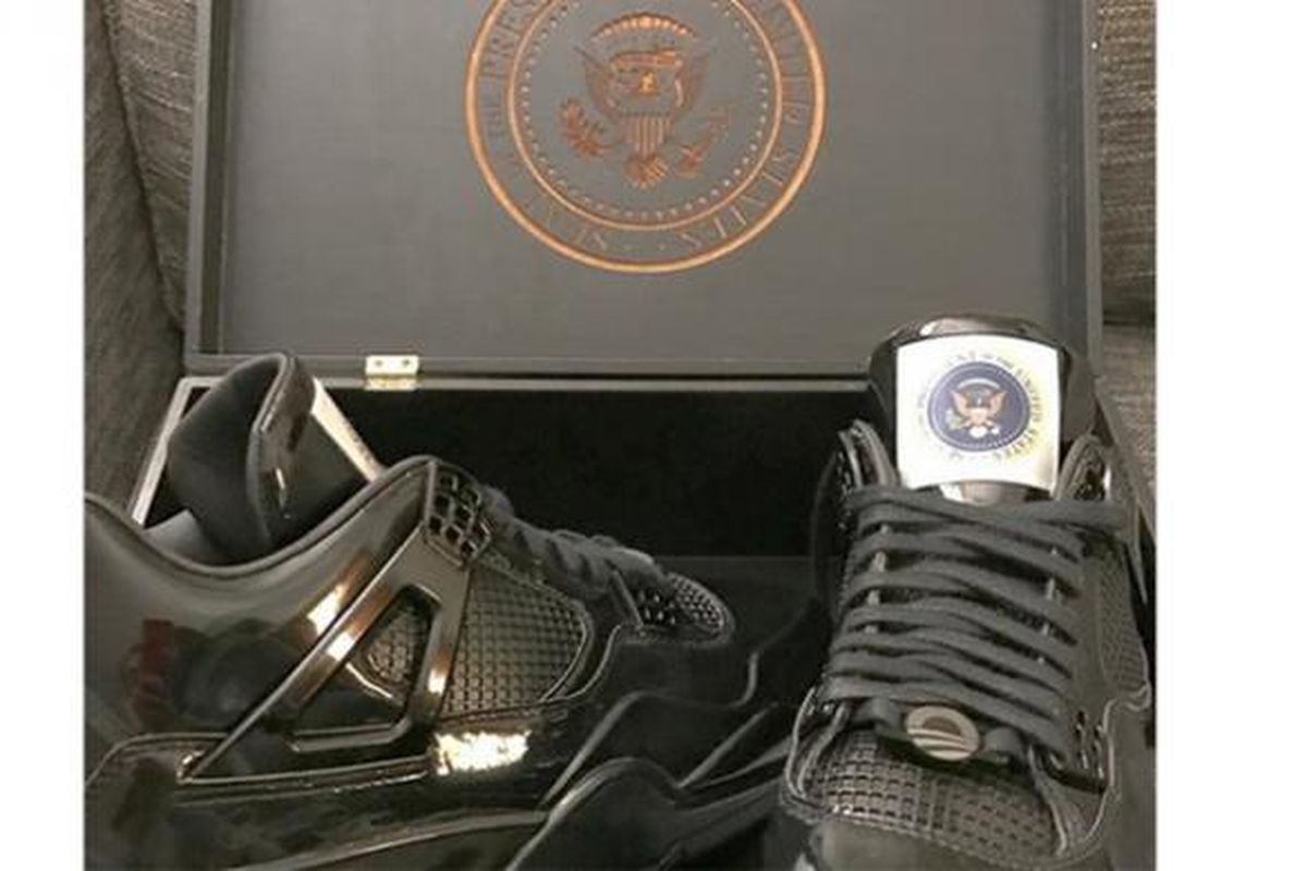 Sneakers Air Jordan untuk Barack Obama 