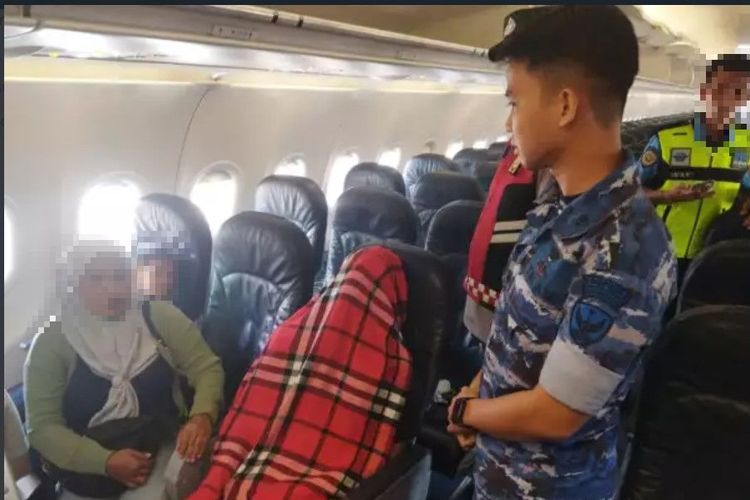 Seorang penumpang Super Air Jet IU 955 dengan rute Semarang menuju Batam, meninggal di dalam pesawat, Senin (30/6/2025) sore.