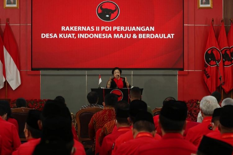 Ketua Umum DPP PDI-P, Megawati Soekarnoputri saat berpidato pada Rapat Kerja Nasional (Rakernas) II PDI-P Tahun 2021 di Sekolah Partai, Lenteng Agung, Jakarta Selatan, Selasa (21/6/2022).