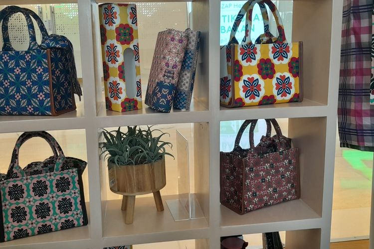 Produk-produk D'Stories Indonesia