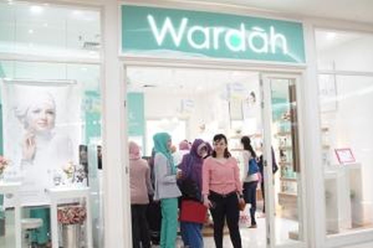 Wardah Cosmetics menggelar acara yang lebih mendekatkan dengan para konsumennya di salah satu gerai FX Sudirman (04/09/2015), Jakarta.