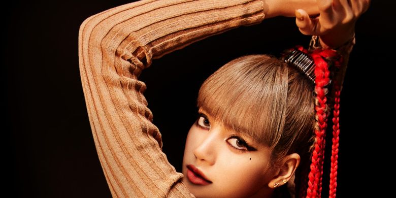 Gaya Rambutnya Tuai Kontroversi Lisa Blackpink Minta Maaf Halaman All Kompas Com