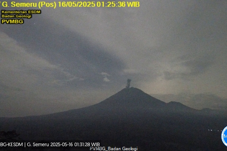 Gunung Semeru Meletus Jumat Pagi, Semburkan Kolom Abu 1.000 Meter