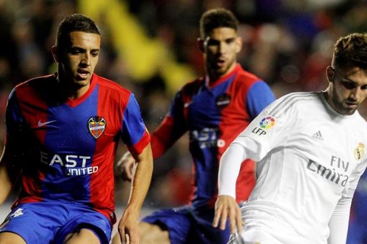 Hasil Liga Spanyol Mayoral Bawa Real Madrid Bungkam Real Sociedad Halaman All Kompas Com