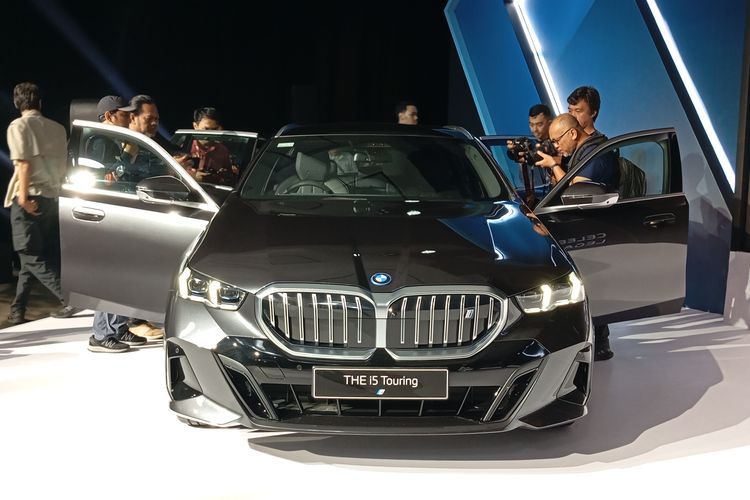 Peluncuran BMW i5 Touring di Indonesia, Rabu (18/9/2024).