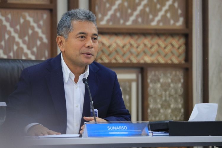 Direktur Utama BRI Sunarso memaparkan pertumbuhan kredit UMKM. 