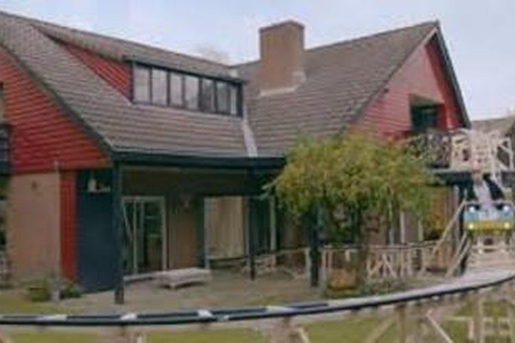 Broker di Belanda menjual sebuah rumah dengan menambahkan wahana 