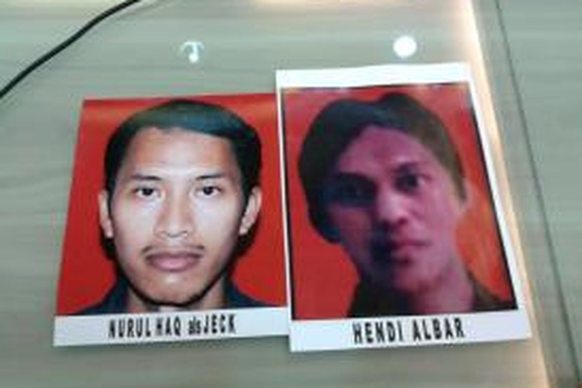 Foto dua orang pelaku penembakan terhadap 4 polisi di tiga tempat di Tangerang Selatan, Banten, yaitu Nurul Haq alias Jeck (28) dan Hendi Albar (30) saat diperlihatkan di Mapolda Metro Jaya, Jumat (30/8/2013).