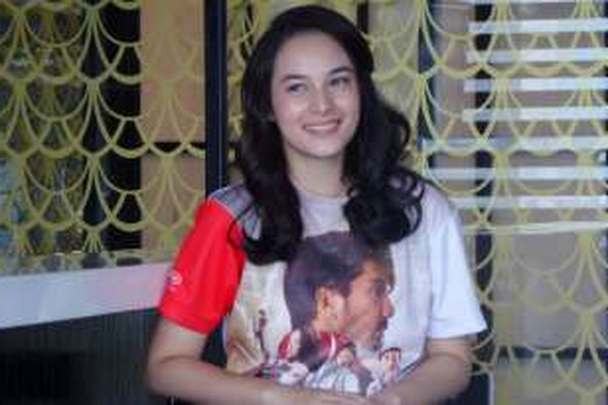 Chelsea Islan di Multivision Tower, Kuningan, Jakarta Selatan, Rabu (20/7/2016).