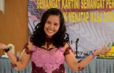 Terpidana mati asal Filipina Mary Jane Veloso mengenakan kebaya saat peringatan Hari Kartini di Lapas di Yogyakarta