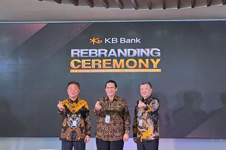 Presiden Direktur KB Bank Tom (Woo Yeul) Lee mengatakan, perubahan nama merek dan logo menjadi KB Bank juga merupakan bagian dari strategi perusahaan untuk memperkuat merek serta memadukan Korea Best dengan keunggulan Indonesia.