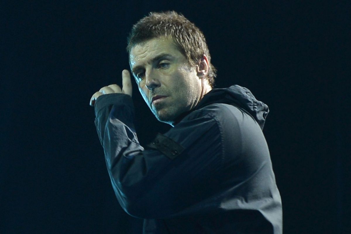 Mantan vokalis grup band Oasis, Liam Gallagher, beraksi dalam konser musik bertajuk Liam Gallagher of OASIS World Tour 2018 di Ecovention Hall Ancol, Jakart, Minggu (14/1/2018). Dalam konser pertamanya di Indonesia, Liam Gallagher membawakan lagu dari album solonya bertajuk As You Were dan sejumlah lagu Oasis.