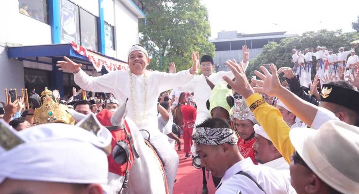 Survei Indikator Pilkada Jawa Barat, Dedi-Erwan Unggul 75,7 Persen