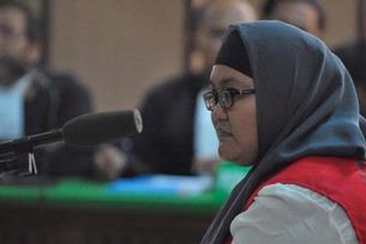 Terdakwa kasus kecelakaan maut yang menewaskan sembilan orang di Jalan Ridwan Rais Jakarta, Afriyani Susanti.